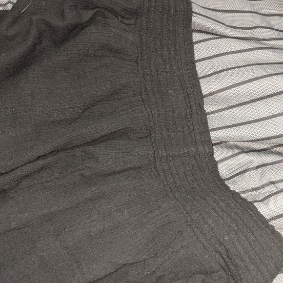 Black skirt - Picture 4 of 4